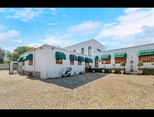 420M² BUSINESS FOR SALE IN PARKTOWN NORTH